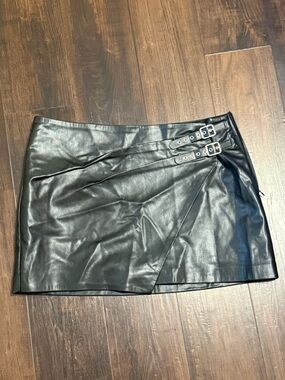 Black leather Zara skirt